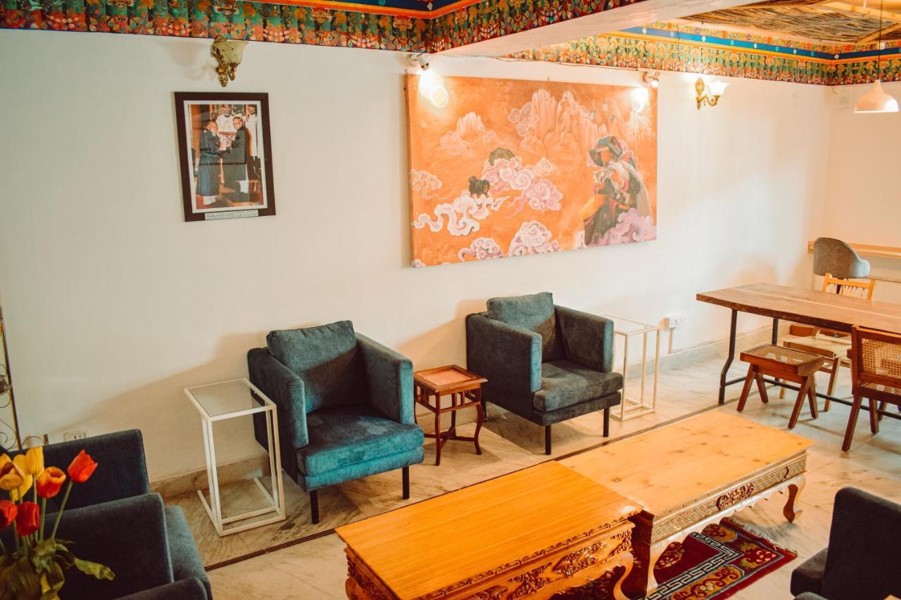 灵子酒店 列城 外观 照片